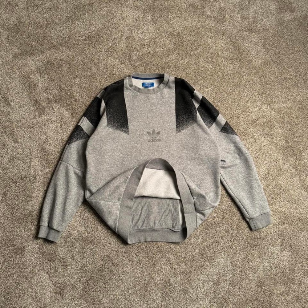 ADIDAS HEATHER GREY 3M "BACK POCKET" SWEATSHIRT